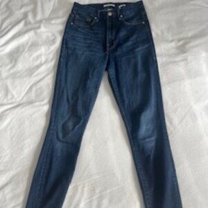 Good American, Size 6/28, Dark wash, skinny jeans